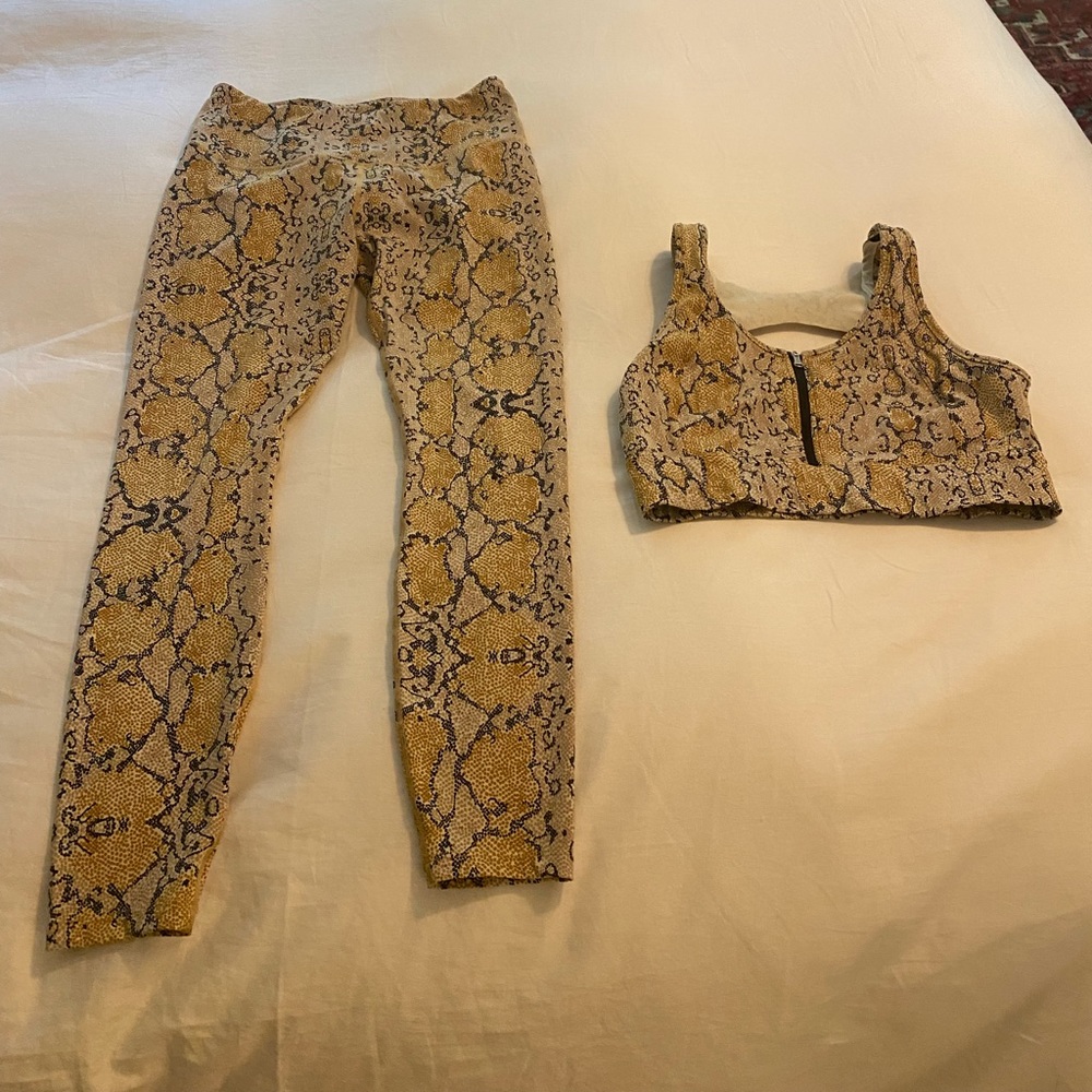 Varley Leggings (yellow snakeskin)